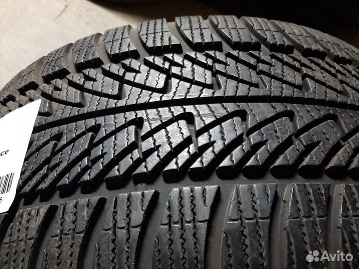 Goodyear UltraGrip 8 Performance 285/45 R20 112V