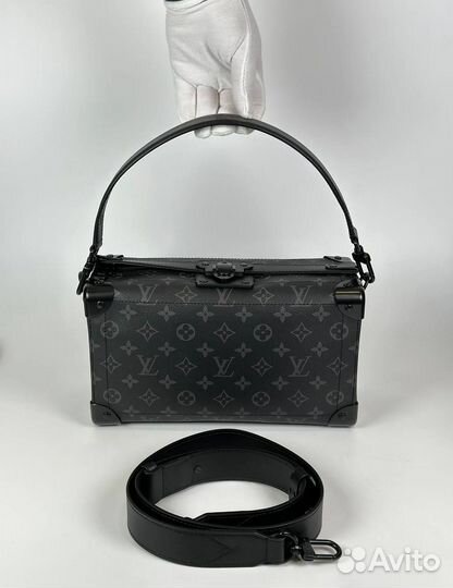 Сумка-мессенджер Louis Vuitton