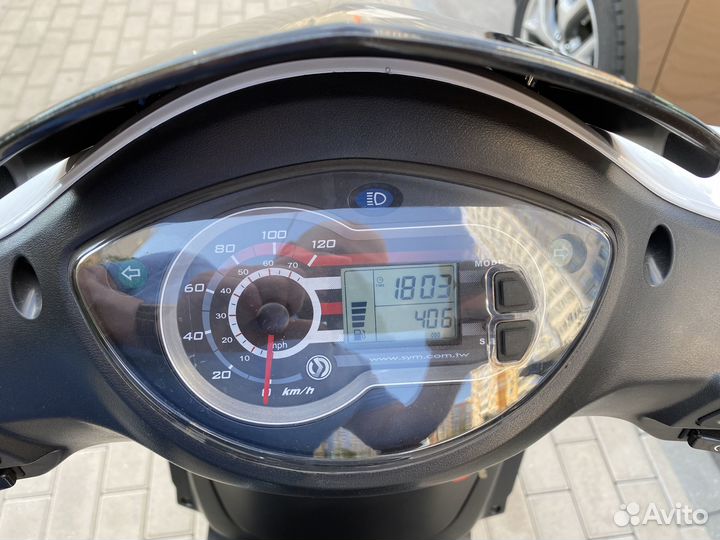 Продам Скутер Symphony 125