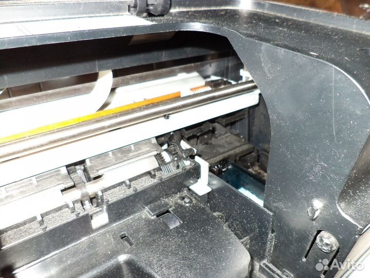 Продам принтер HP Deskjet D2460