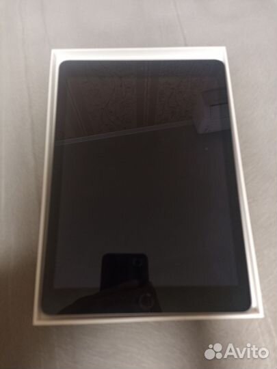 Планшет iPad 5-го поколения