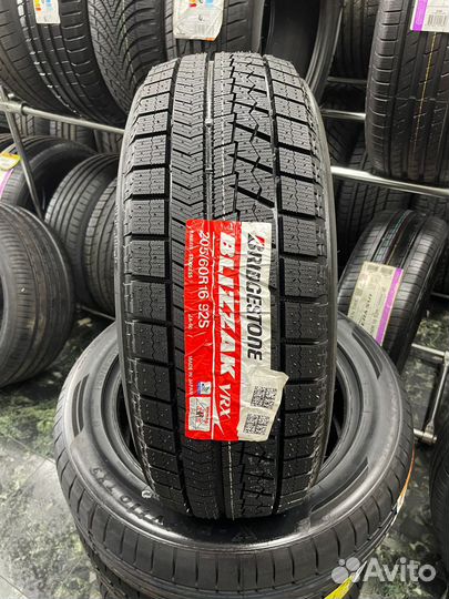 Bridgestone Blizzak VRX 205/60 R16 92S