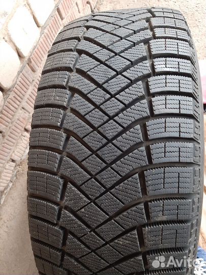 Pirelli Ice Zero FR 23.5/55 R18 104L
