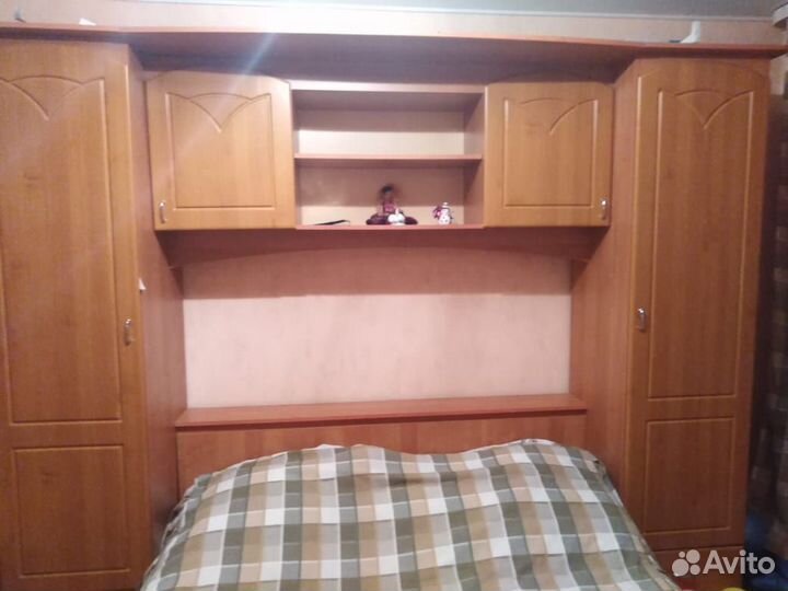 Спальный гарнитур