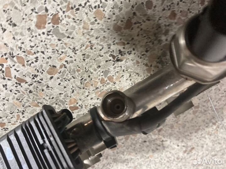 Топливная рампа Mercedes E-Class W212 M271 1.8TI