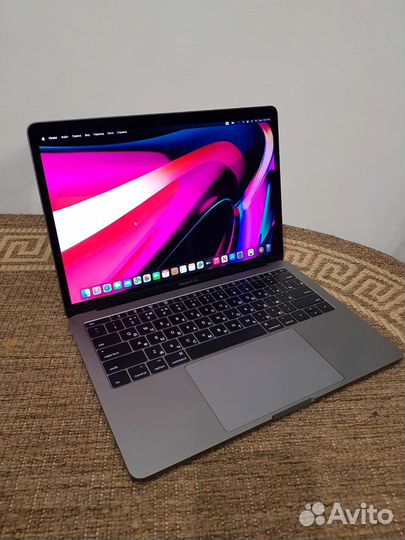 Нотубук Apple MacBook Pro 13 2017