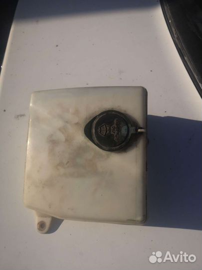 Бачок омывателя 90 mark