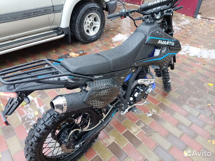 Мотоцикл avantis 250