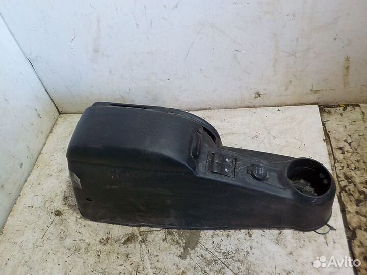 Подлокотник hyundai matrix