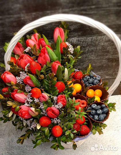 Корзина подарочная