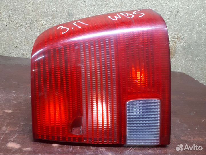 Задний правый фонарь фольксваген пассат б5
