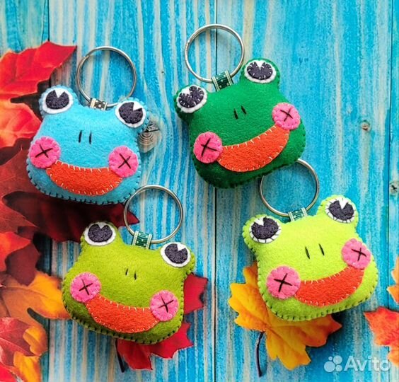 Брелок из фетра