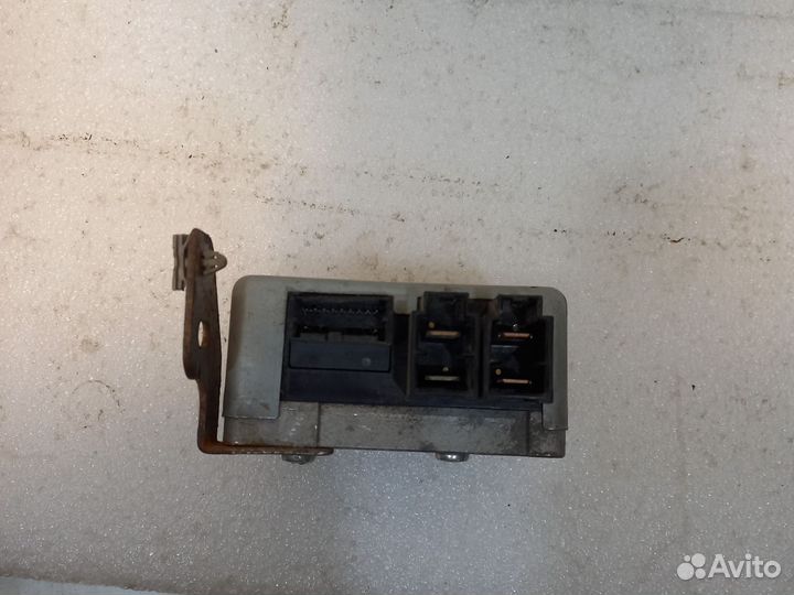 Блок управления рулевой колонкой Nissan Tiida C11