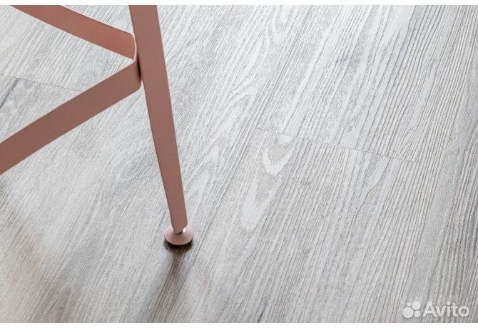 Кварц виниловый ламинат