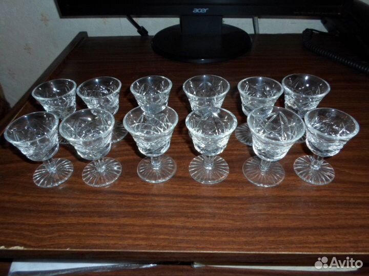 Набор хрустальных рюмок 12 штук