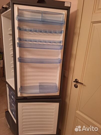 Холодильник б/у Vestfrost