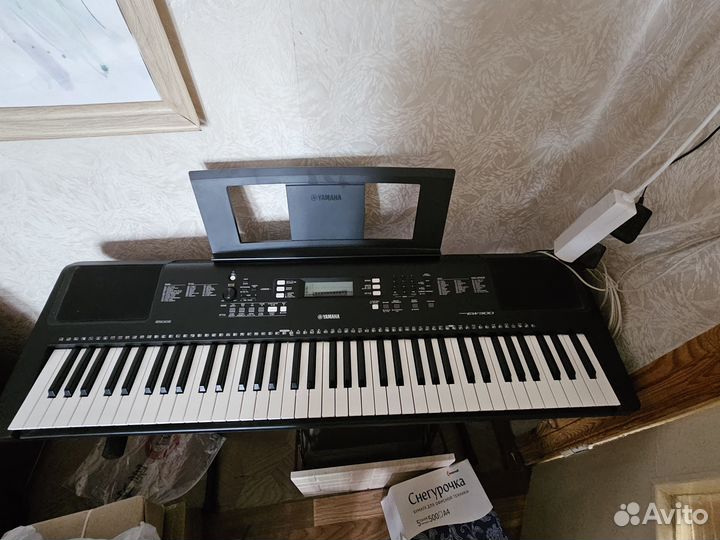 Продам синтезатор Yamaha PSR-EW 300