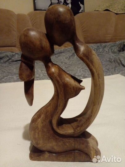 Фигурки из дерева, кости Чукотки