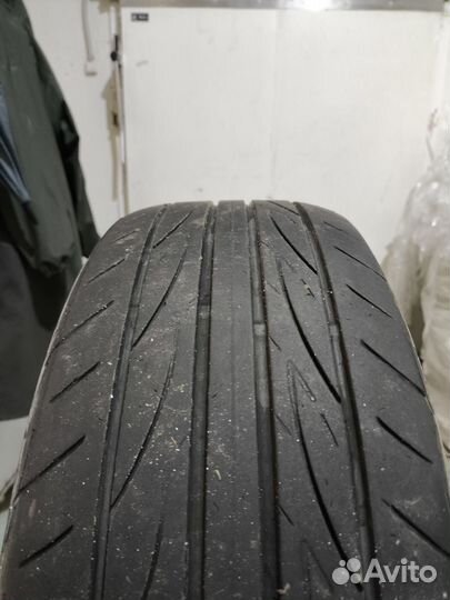 Yokohama Advan Fleva V701 195/55 R16 87