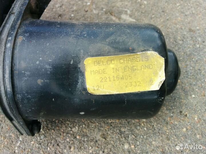 Опель Фронтера А Мотор передних дворников