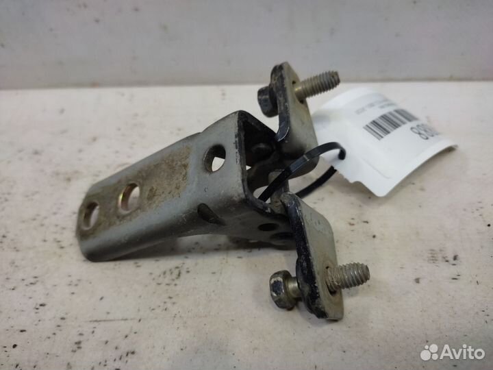 Петля двери передняя левая Mitsubishi Lancer 9 CS