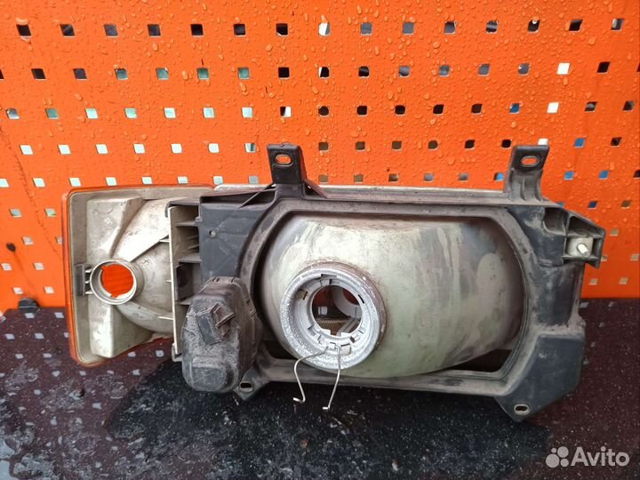 Фара левая Volkswagen T 4