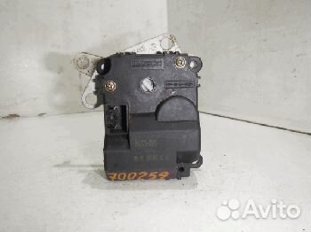 Моторчик заслонки печки