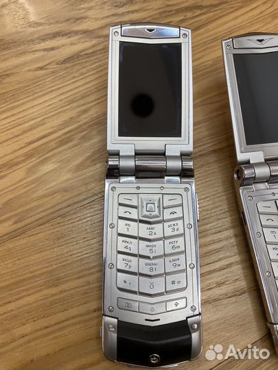 Vertu Constellation Ayxta