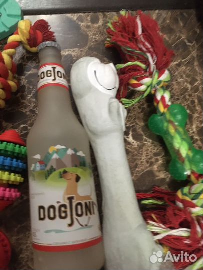 Игрушки для кошек и собак