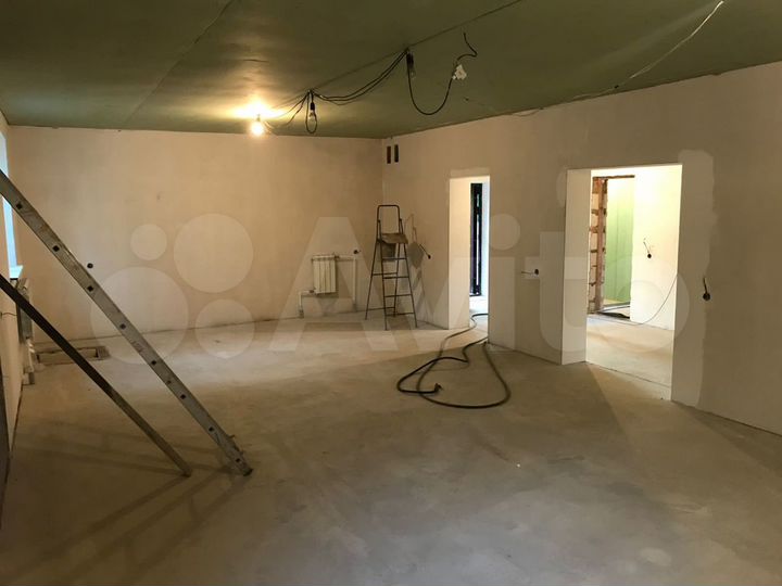 Коттедж 317 м² на участке 5 сот.