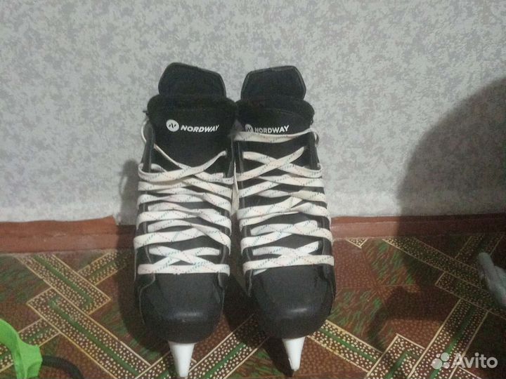 Коньки для мальчика 33 размер