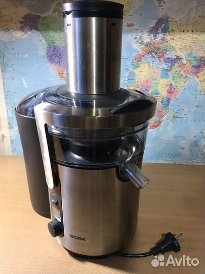 Соковыжималка Bork S700
