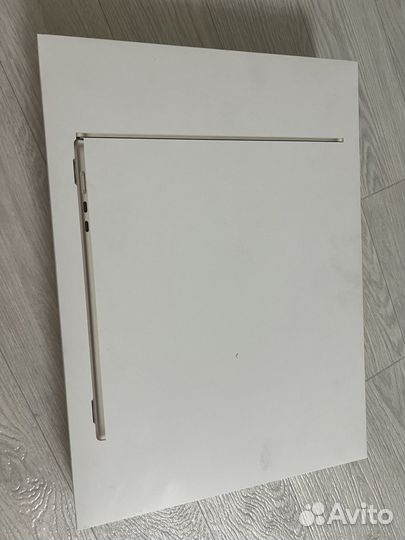 Macbook air 15 m2 8 512