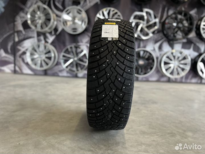 Pirelli Ice Zero 2 275/35 R20 102T