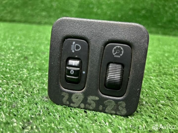 Кнопка корректора фар Mitsubishi Lancer 9