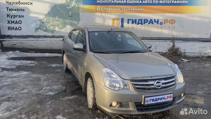 Воздуховод радиатора правый Nissan Almera (G15) 62