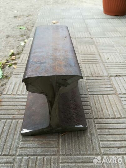 Подпорка для Книг