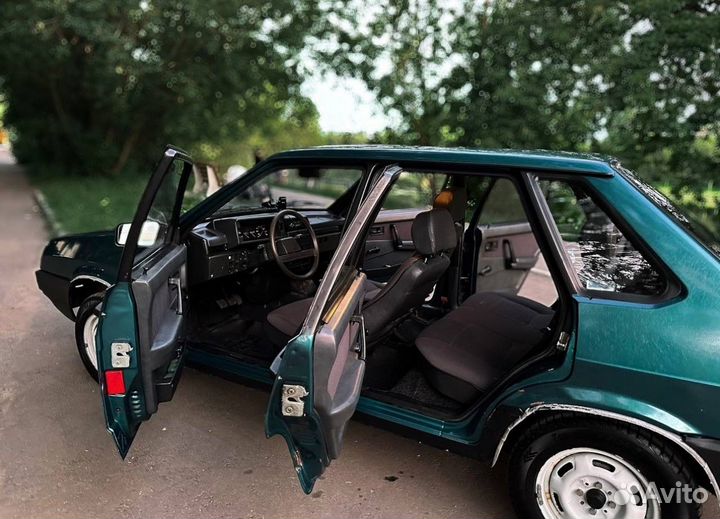 ВАЗ 21099 1.5 МТ, 1996, 35 000 км