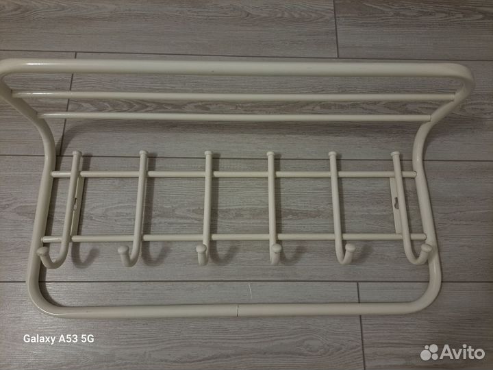 Вешалка в прихожую