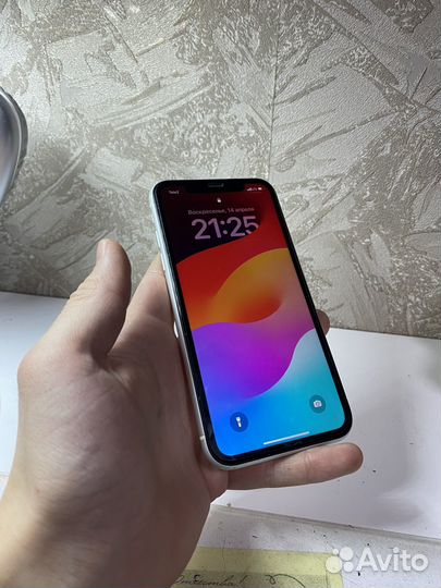 iPhone Xr, 64 ГБ