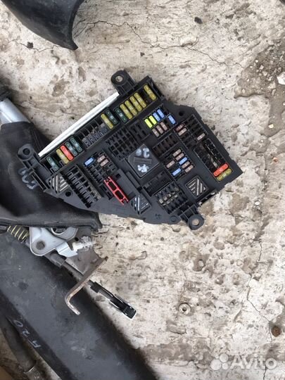 Блок предохранителей Бмв f20