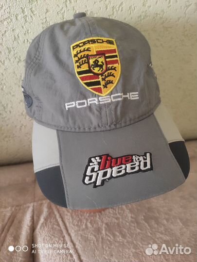 Кепка фирменная с логотипом 