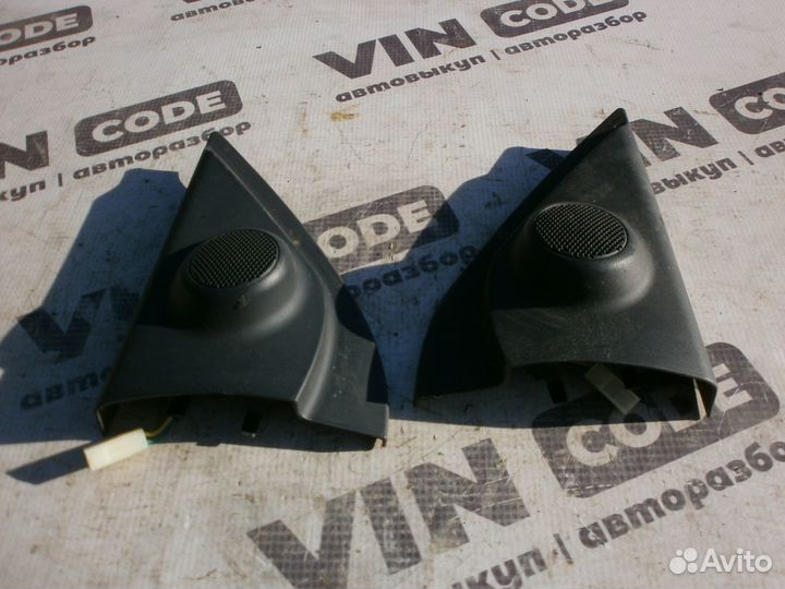 Крышка зеркала внутренняя левая Джили мк Кросс