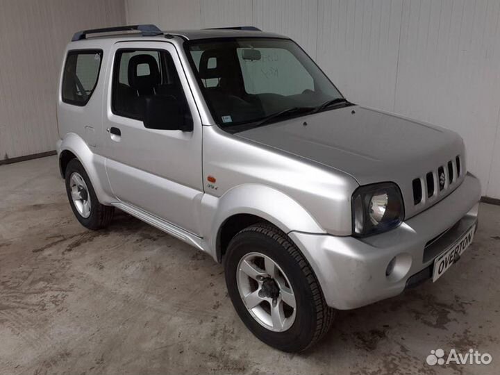 В разборе Suzuki Jimny