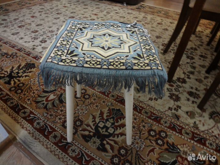 Табуретки для кухни бу