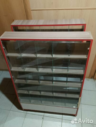 Шкаф витрина