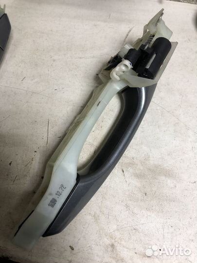 Наружная ручка двери Hyundai Solaris 2