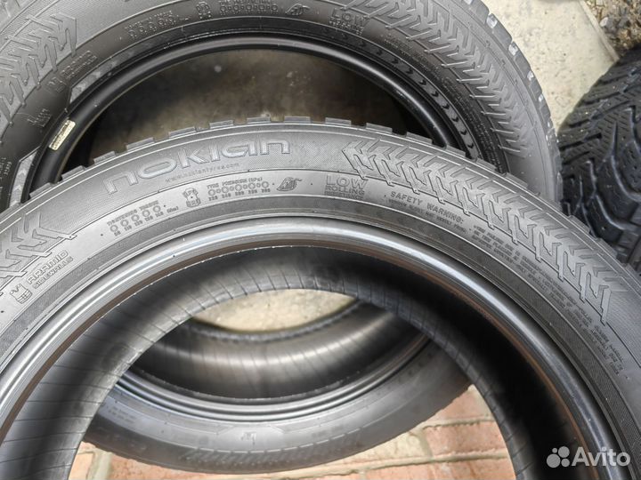 Nokian Tyres Hakkapeliitta 8 SUV 235/55 R18 104T