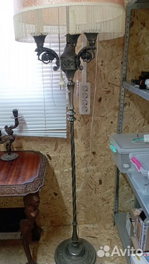 Резная мебель СССР. Стол торшер лампа подсвечники