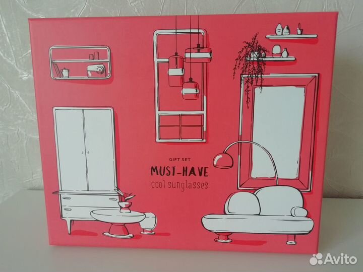 Подарочный набор косметики для женщин